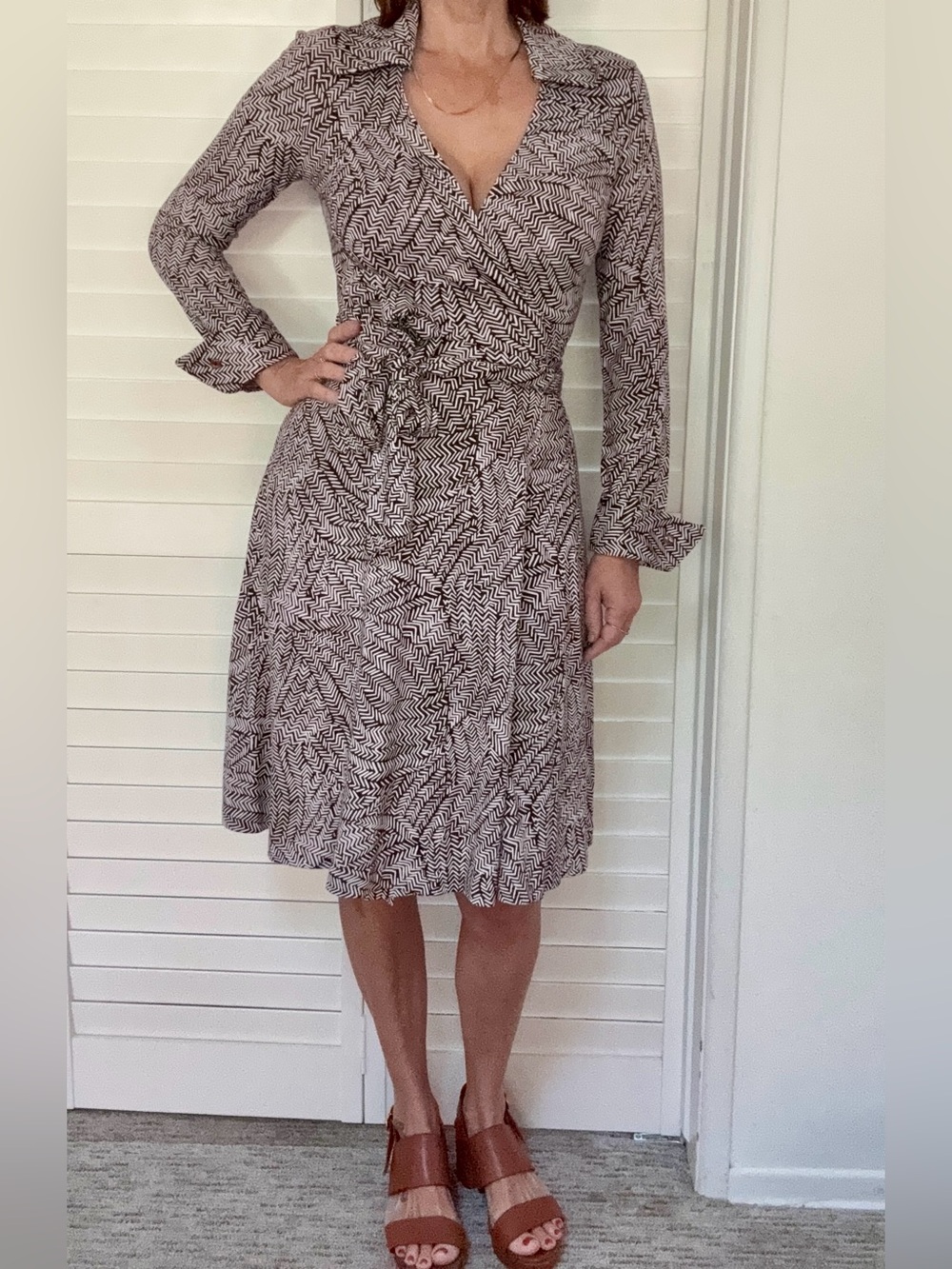 Diane Von Furstenberg Dark Brown Geo Print 70s Wrap Midi Dress 6
